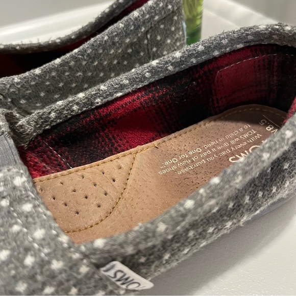 Toms Alpargata Classic Gray with White Dots Fabric Upper Slip-On Shoe - Picture 5 of 12
